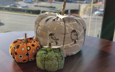 Easy Kid-Friendly DIY Fall Pumpkins Craft